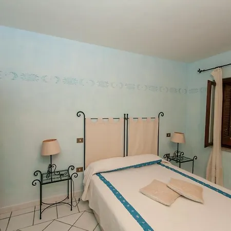 Interno T4 Le Ginestre Porto Rotondo * אולביה